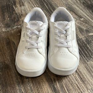 Girls size 9 white Puma sneakers